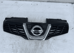 Grill atrapa nissan qashqai J10 lift 62310BR10A kamera 1