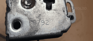 Zamek lewy przód przedni lewy Alfa Romeo 147 4