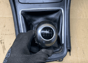 Tunel środkowy osłona tunelu popielniczka Mercedes CLA 117 A1768100179 A1766807100 2