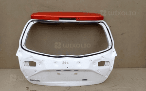 Klapa tył tylna pokrywa toyota yaris 3 iii lift 2017- 1