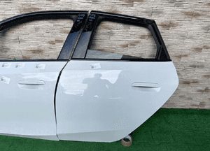 Drzwi bmw 2 U06 A300 alpinweiss przód tył 2