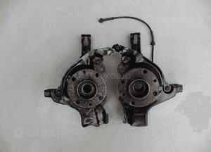 Zwrotnica piasta przód prawa Fiat Bravo II 2 Delta 1.9 JTD 1