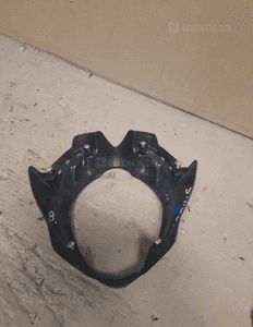 Osłona obudowa lampy Suzuki Gladius SFV 650 11r 3