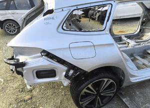 Opel insignia b kombi ćwiartka prawa błotnik tylny prawy tył 2