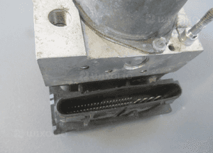 Pompa hamulcowa abs renault clio iii 3 8200701499 2005- 2