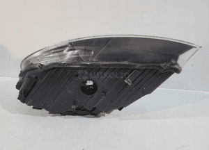 VOLVO V40 Lampa Xenon R - 13686 8