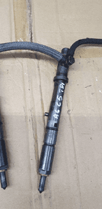 Wtrysk wtryskiwacz wtryskiwacze wtryski paliwa Audi A6 C5 2.5 TDI 059130201A 6