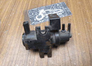 Zawór 7805391 7810831 Zaworek Czujnik Podcisnienia Diesel 2.0 3.0 D BMW E87 E90 E60 F10 X5 34