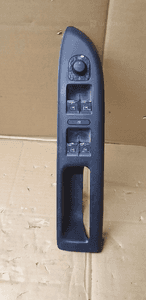 Przełącznik panel szyb lewy przód VW Golf V Plus 5M1867371B 1
