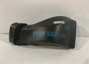 BMW 1 E87 / E81 Przewód powietrza 7797466 - 0115 3