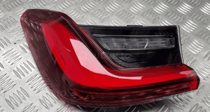 Bmw G21 lampa lewa tył tylna w błotnik 7442757 1