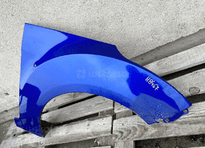 Blotnik przod przedni prawy hyundai veloster 2011- bardzo ladny oryginalny 3