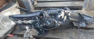 Przod przednia lampa lewa mazda 5 4
