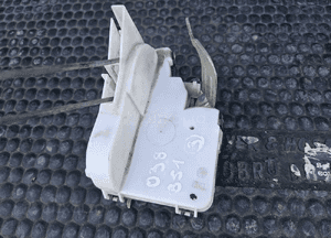 Zamek Drzwi 6K4839015 6K4839016 Lewy Prawy Tylny Tyl EU Seat Cordoba I 1 Ibiza II 2 VW Caddy II 2 5