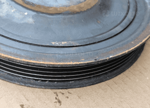 Opel Astra J 4 IV 2.0 CDTI koło pasowe na wał wału 55563401 3
