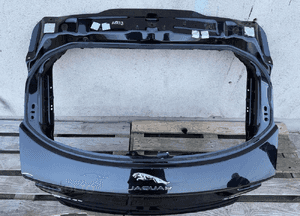 Klapa bagaznika tyl tylna jaguar e-pace X540 2017- bardzo ladna 2