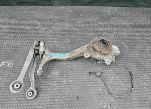 Zwrotnica 8E0258F 8E0407242B Zawieszenie Piasta Czujnik ABS Przednia Przód Prawa AUDI A4 B6 B7 10