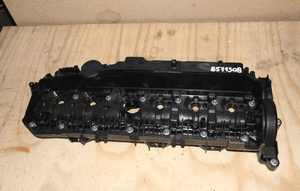 Pokrywa zaworów bmw B57 G30 G11 G20 G05 8571308 2021 2