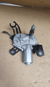 SILNICZEK WYCIERACZKI TYŁ OPEL ASTRA H 3 KOMBI  0390201591 4