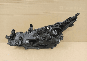 Lampa prawa reflektor prawy toyota corolla E21 sedan 2019- 2