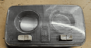 Alfa Romeo 147 lampka lampa sufitowa 1