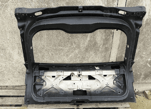 Klapa bagaznika tyl tylna range rover velar L560 6