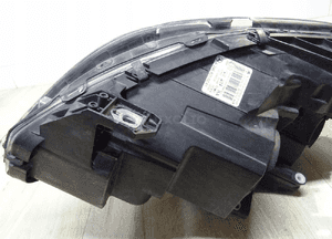 Lampa prawa mercedes b-klasa W246 A2468200261 7
