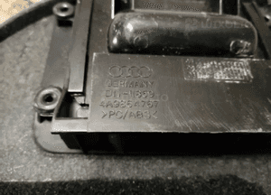 Osłona zaślepka schowka bagażnika Audi A4 B5 Kombi 4A9864767 3