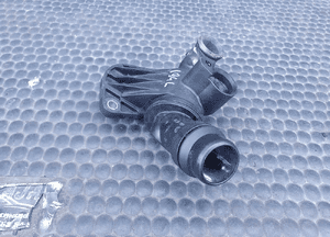 Obudowa Termostat Y2495002 06D121133C Krociec Czujnik Przewod Waz 2.0 TFSI Audi A4 B7 A6 C6 4