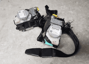 Audi A6 C7 pas bezpieczeństwa prawy przód 4G8857706M 1