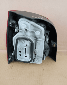 Lampa prawy tył tylna prawa VW Polo 9N 6Q6945096G 6Q6945112A 2