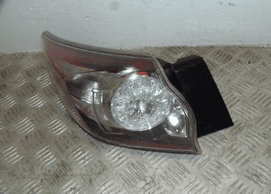 Lampa lewy tył tylna w błotnik mazda 3 ii bl hb 2