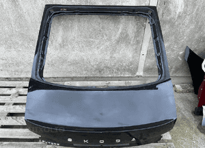 Klapa bagaznika tyl skoda superb iii 3 3V5 sedan 2