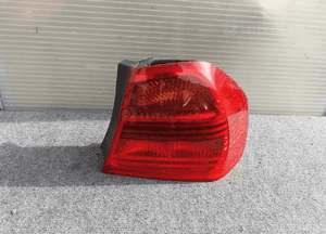 Bmw E90 sedan lampa tylna tył prawa oryginał wysyłka! 1