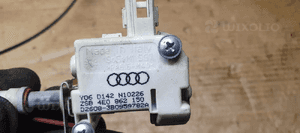 Silniczek klapki wlewu paliwa Audi A8 D3 4E0862150 7