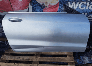 Drzwi prawe mercedes W207 coupe cabrio 1