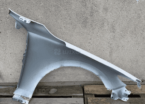 Blotnik przod przedni lewy mazda 3 iii bp bc sedan 2019- bardzo ladny org 6