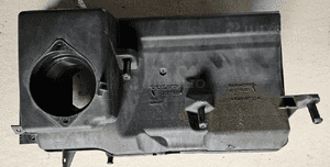 Volvo V50 S40 2.5T 20V obudowa filtra powietrza 30677533 4