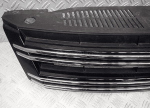 ATRAPA GRILL VW TIGUAN LIFT  5N0853653E ORG 3