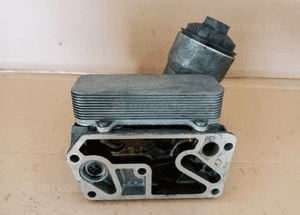 Podstawa filtra oleju chłodniczka VW Touareg 2.5 TDI 070115389B 3