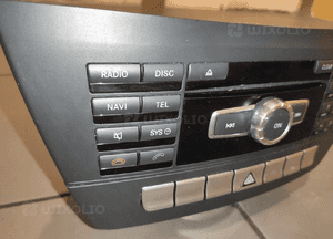 Mercedes W204 lift c-klasa radio cd nawigacja navi radioodtwarzacz stan bdb 3