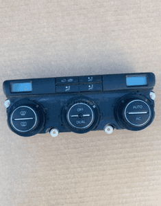 PANEL NAWIEWU KLIMATYZACJI VW PASSAT B6 VW GOLF 5 V PLUS 2003- 2