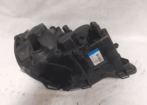 Przod przednia lampa lewa volkswagen polo 9N3 4