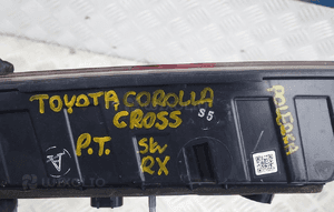 Lampa prawa tylna w klape toyota corolla cross  hasco 16-181 8