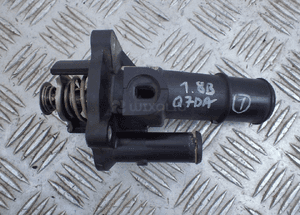 OBUDOWA TERMOSTATU FOCUS MK2 2.8 4M5GEFLF51 RADOM 1