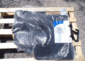 Dywaniki gumowe volkswagen crafter 06-16 komplet 2SZT 2E106150282V oryginał 2