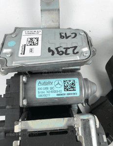 PAS BEZPIECZEŃSTWA PRAWY MERCEDES E W212 4