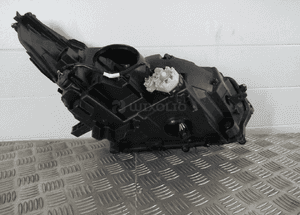 Lampa przednia lewa lexus NX300H xenon 2014- 4
