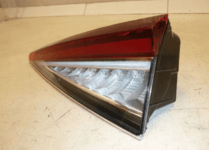 Skoda enyaq iv lampa prawy tył tylna led w klapę 7
