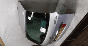 Klapa tył tylna bagażnika do peugeot 407 sw kombi ezrc srebrna 3